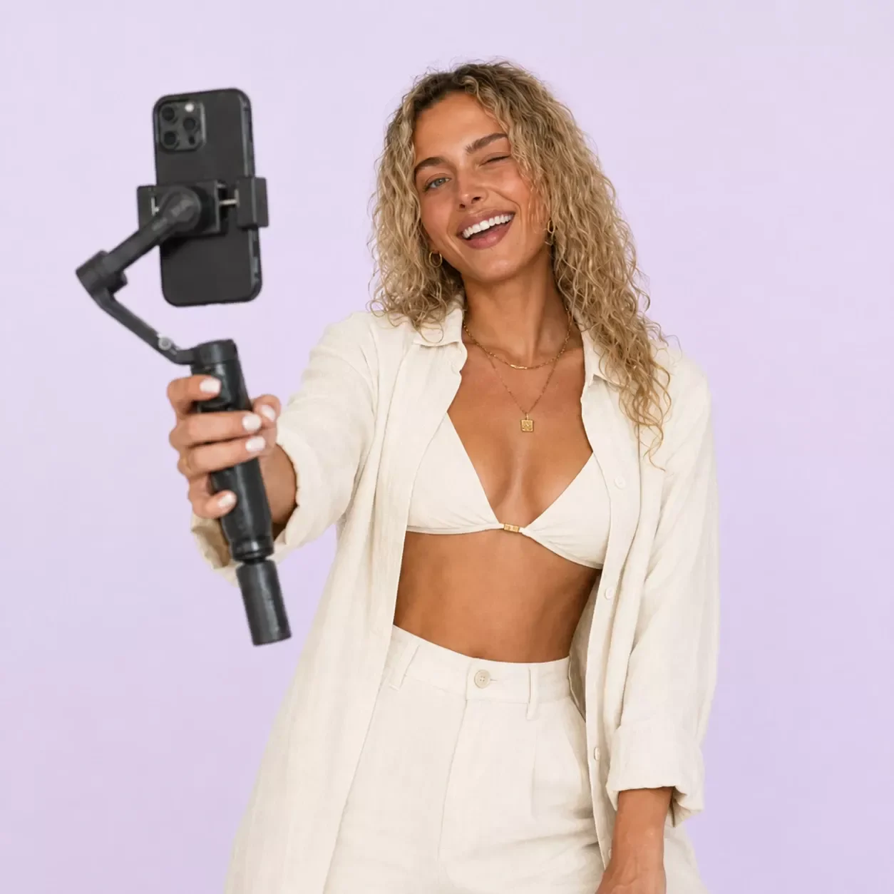 Caitlin Rhodes - Family life, Wellness & Travel - 15 Videos