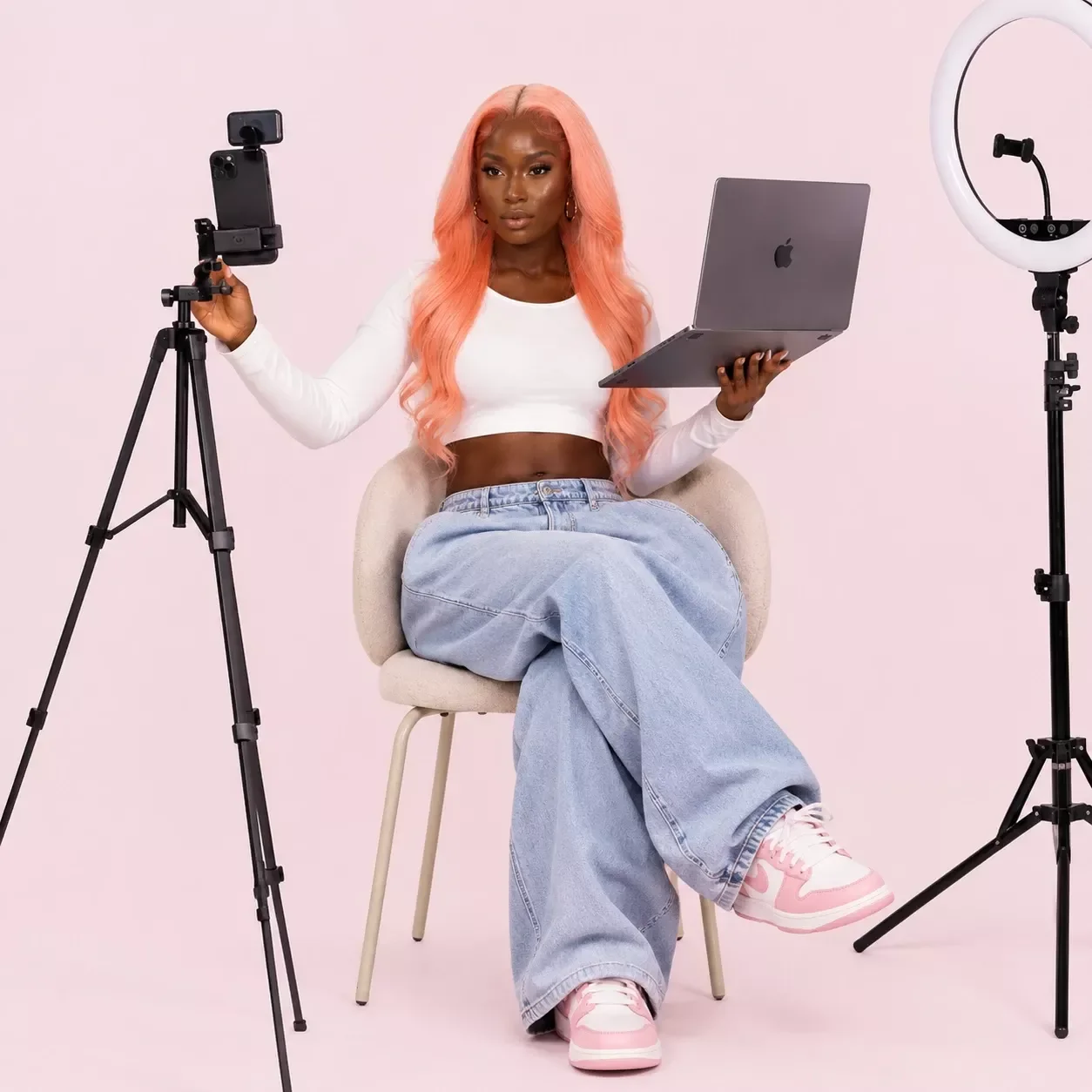 Amara Sterling - Lifestyle, Travel, Beauty & Fashion - 30 Videos