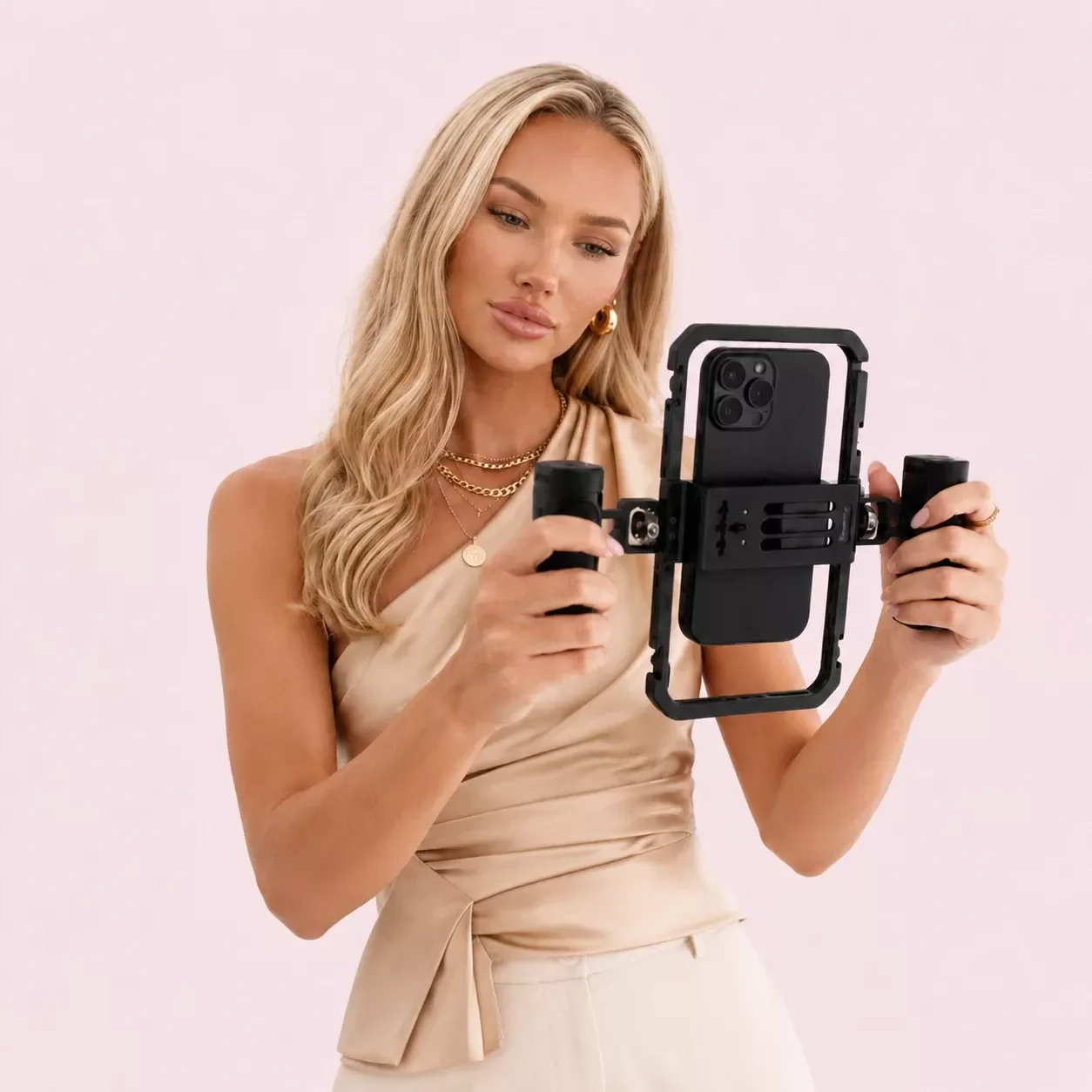 Sophia Caldwell - Travel, Fashion, Rich Life & Mindset - 50 Videos