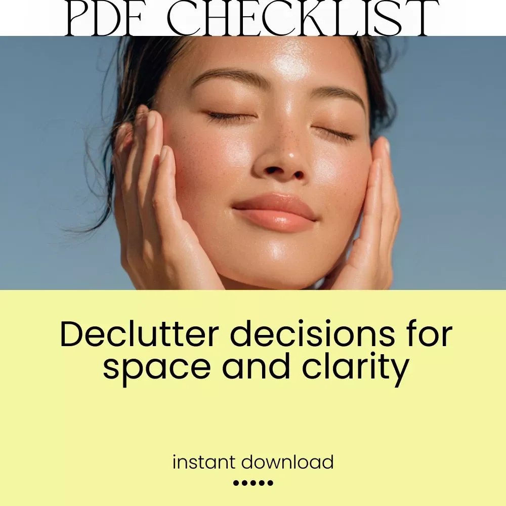 The Ultimate Keep vs Let Go Checklist: Clear Your Space, Mind, and Life! | Simple Guide on how to decide what to keep vs let go | Printable Digital Checklist