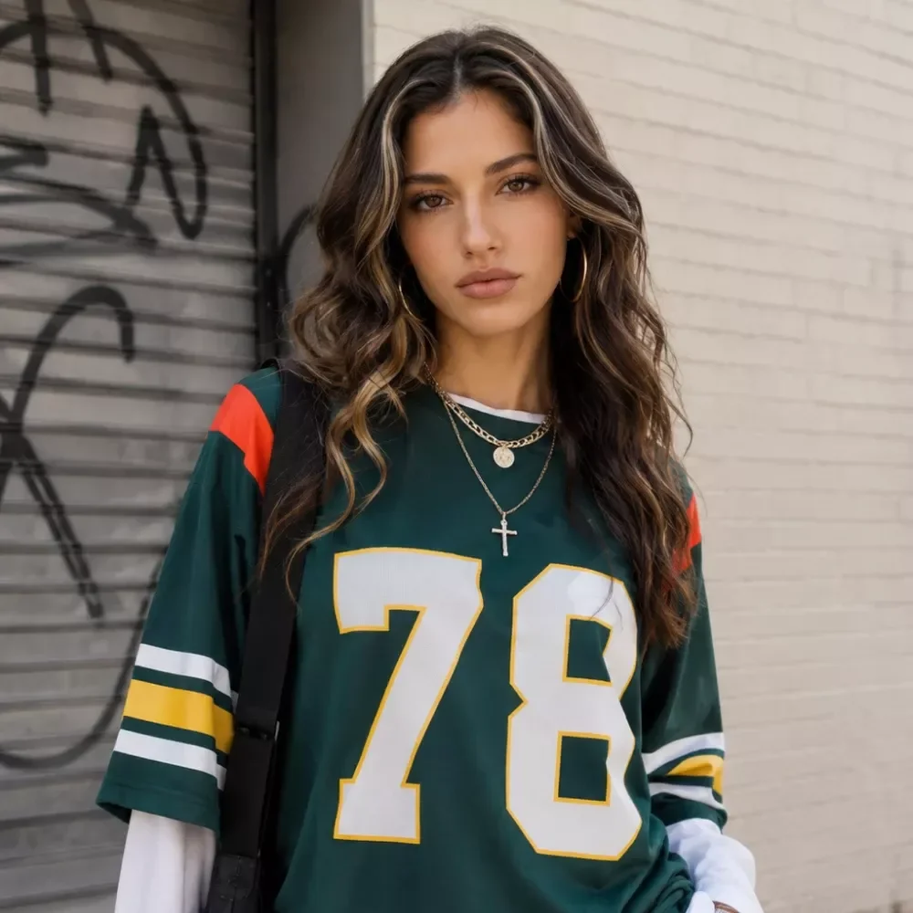 Adriana Winslow - Streetwear - 35 videos